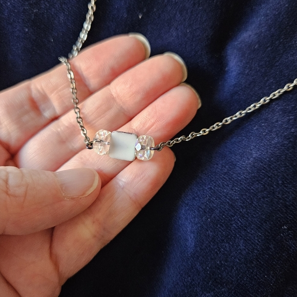 3 for $30 Necklace costume jewelry glass beads. - Picture 4 of 11